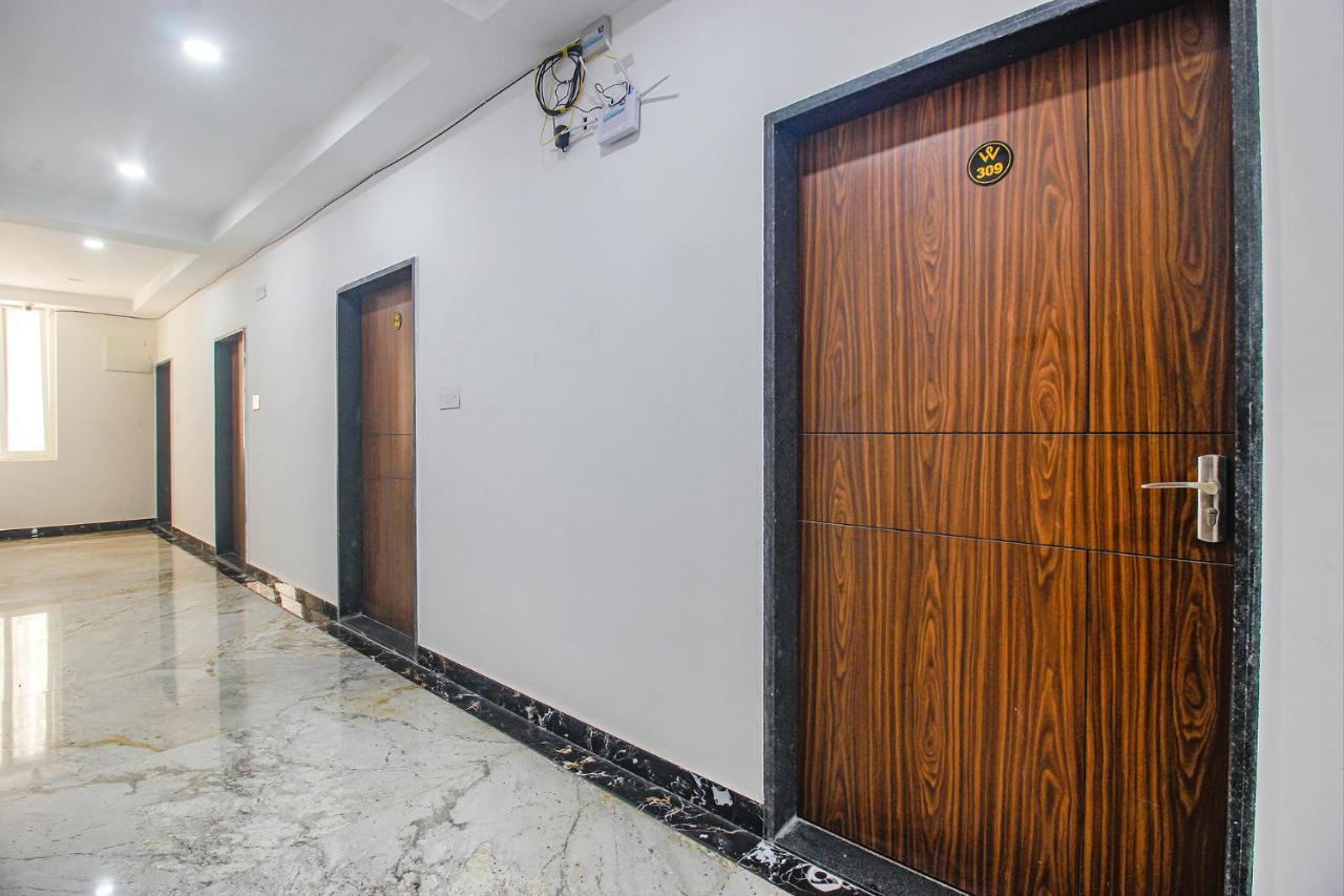 Fabhotel W Grand Suites - Nr Lanco Hills, Manikonda Haïdarabad Extérieur photo